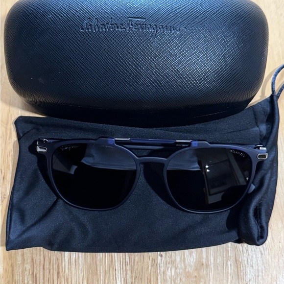 Salvatore Ferragamo Sunglasses with Light brown Lenses, in mint condition - Picture 1 of 9